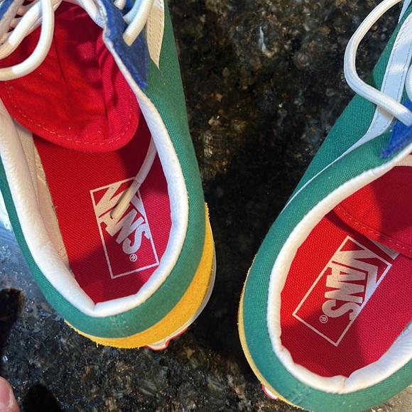 NWOT Yacht Club Old Skool Vans - Picture 3 of 3